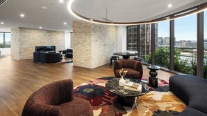 TV - Queen's Wharf Brisbane The Star Luxurious 1 Bed (Brisbane City)