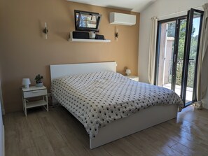 4 sovrum, strykjärn/strykbräda, gratis wi-fi och sängkläder