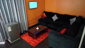 Comfort dubbelrum - balkong - utsikt mot trädgården | Vardagsrum