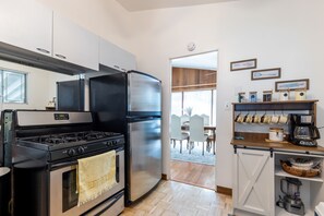 Fridge, microwave, oven, stovetop - Cozy Family Getaway- 4 Blocks From The Beach! (Gary)