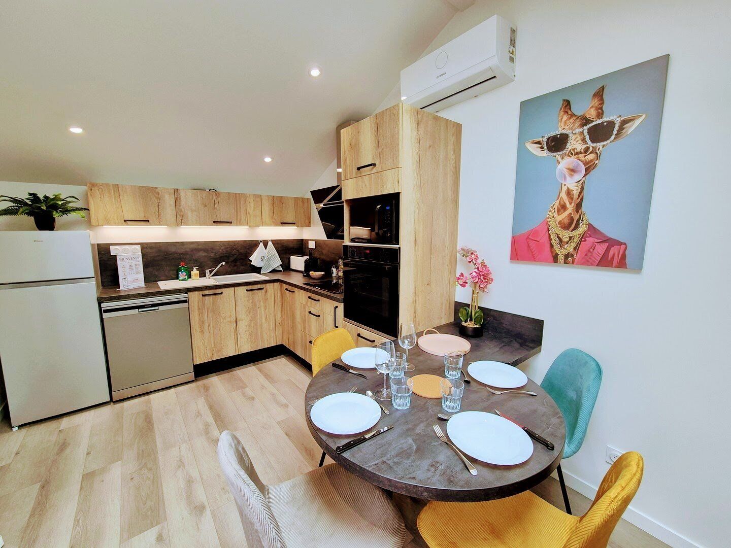 Frigorífic, microones, forn i rentaplats 