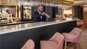 Bar (en el alojamiento)