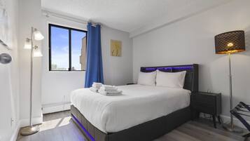 1 bedroom, desk, iron/ironing board, WiFi