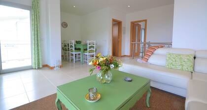 Vision - Ocean View in Nazar