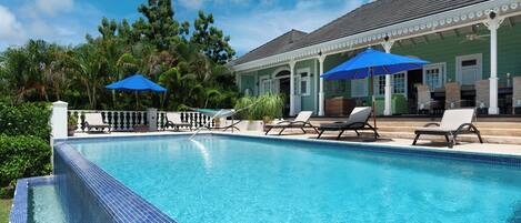 Piscina a l'aire lliure