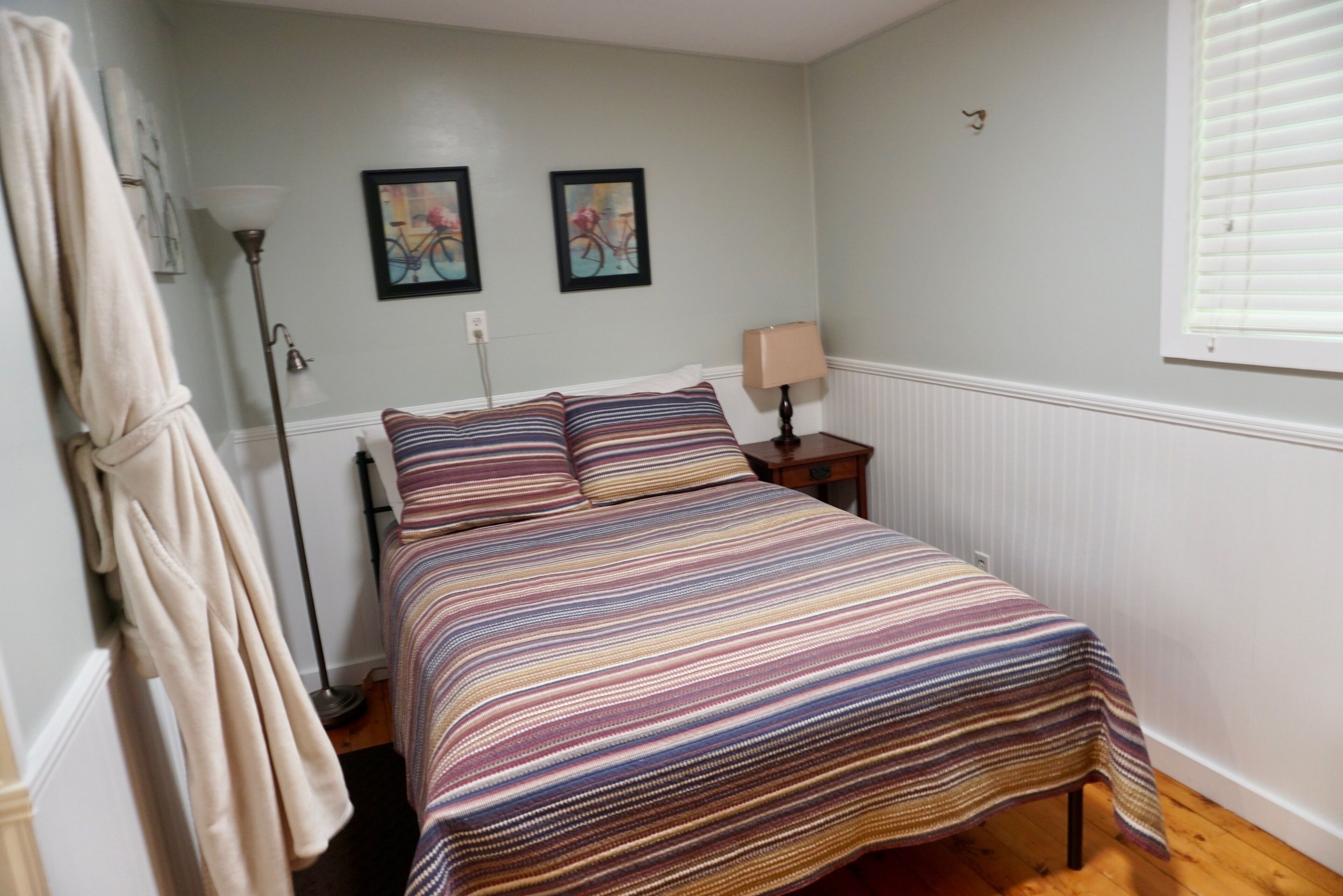 2 多间卧室、WiFi、床单