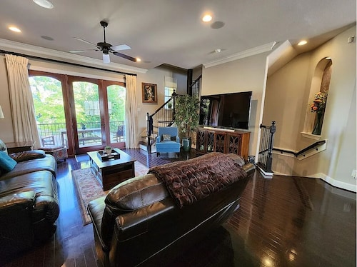 3-bedroom villa in beautiful Mount Lebanon Governorate with AC, WiFi