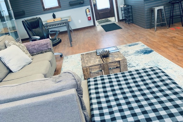 Smart TV, chimenea, videojuegos, reproductor de DVD