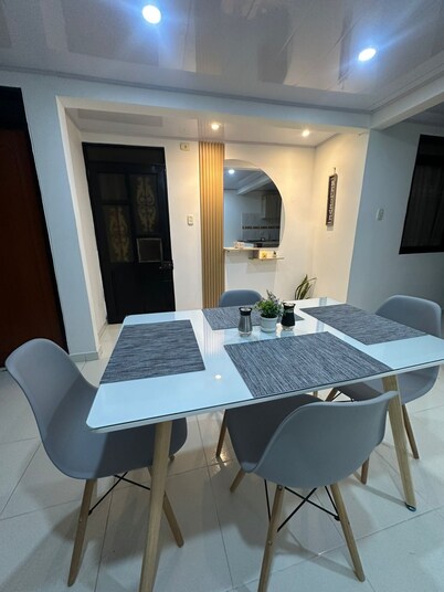 Apartment with excellent location in Ibagué, Colombia, 2nd floor.