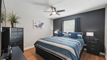 2 bedrooms, desk, iron/ironing board, free WiFi