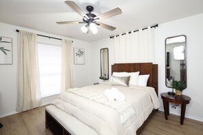 2 bedrooms, iron/ironing board, WiFi, bed sheets