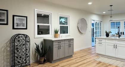 Cozy 3-Bedroom, 2-Bath Retreat on Acreage- Quiet Country Charm Minutes from Town