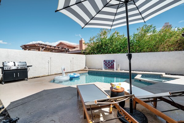 Outdoor pool, a heated pool