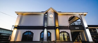 Downtowner Inns - Houston Downtown