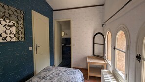 4 chambres, accĂšs au Wi-Fi (inclus), literie fournie