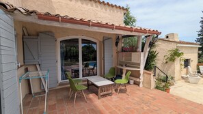 Terrace/patio - Provencal villa with pool in Grasse (Grasse)