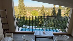 Property grounds - Provencal villa for 10 people with swimming pool and garden in Grasse (Grasse)