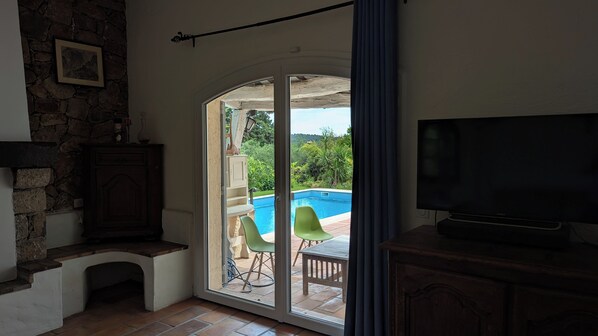 Interior - Provencal villa with pool in Grasse (Grasse)