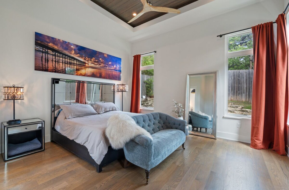 Photo 7 of Modern Luxury Retreat in Tarrytown- Minutes from Downtown Austin