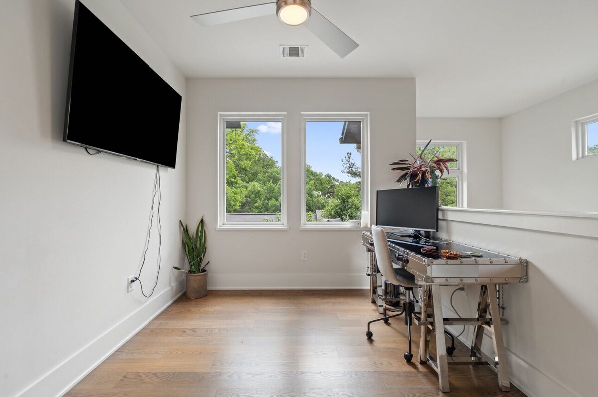 Photo 17 of Modern Luxury Retreat in Tarrytown- Minutes from Downtown Austin