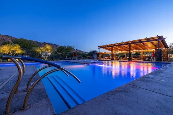 Piscine extérieure