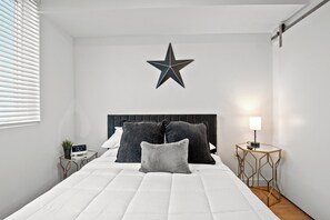 1 bedroom, iron/ironing board, WiFi, bed sheets