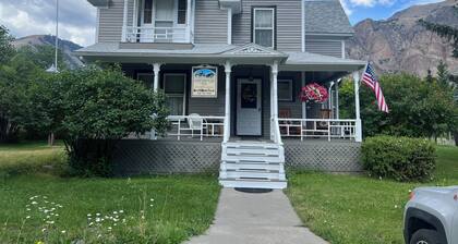 Greyhouse Inspirational Retreat - B&B Experience