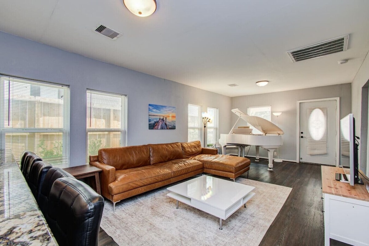 Quiet Neighborhood|Gated|6 Min to Medical Center!