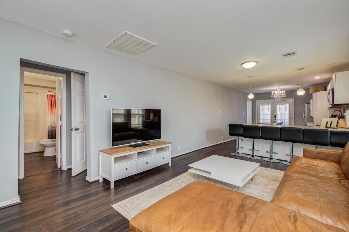 Photo 11 of Quiet Neighborhood|Gated|6 Min to Medical Center!