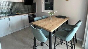 Dining - Spacious 3-bedroom apartment in Sukosan (Sukošan)
