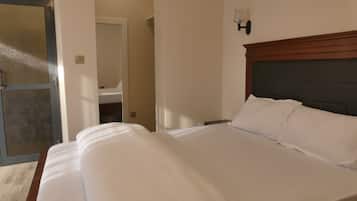 Double Room, Housekeeping | Individually decorated, individually furnished, iron/ironing board