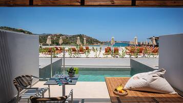 Luxury-Suite, eigener Pool, Meerblick | Terrasse/Patio