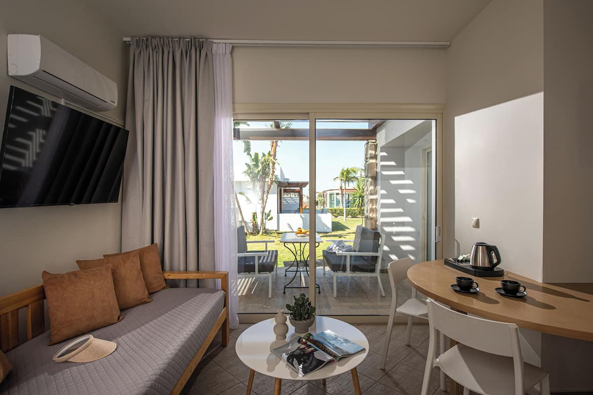 Suite – comfort, terrasse, hageutsikt | Wi-fi (inkludert)