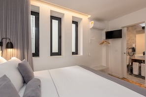 Unclassified image, 3 of 40, button - Elegant Apartment in Heart of Porto (Porto)
