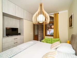 Bügeleisen/Bügelbrett, Internetzugang, Bettwäsche