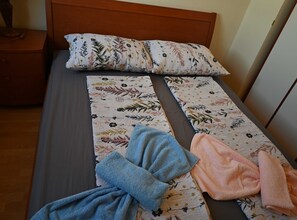 1 bedroom, iron/ironing board, internet, bed sheets