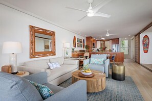 コンドミニアム ベッド (複数台) (Keauhou Kona Surf & Racquet Club#4-20) | リビング エリア