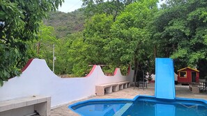 Piscine extérieure