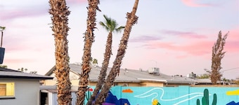 Poolside Paradise • Big Backyard • Arcade • Mural • Near ASU & Airport