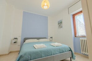 3 quartos, escrivaninha, Wi-Fi de cortesia, roupa de cama