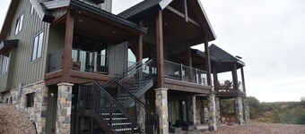 Spectacular and New Cliff Lake Lodge @ Six Lakes Resort