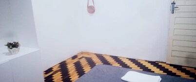 House with 2 bedrooms and backyard in Nazaré, near the Basilica