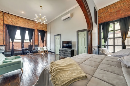 Desk, iron/ironing board, Internet, bed sheets. Explore Downtown Marshall: Historic Studio Getaway