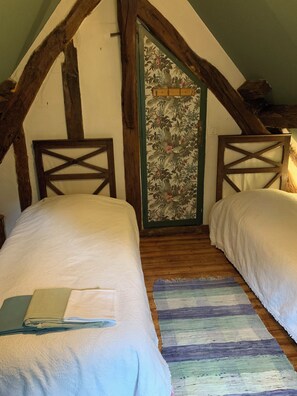 2 chambres, fer et planche Ă repasser, Wi-Fi, draps fournis