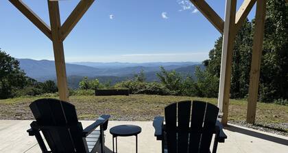 Stunning mountain view home in Little Switzerland away from it all