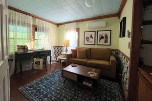 Fireplace, books, stereo