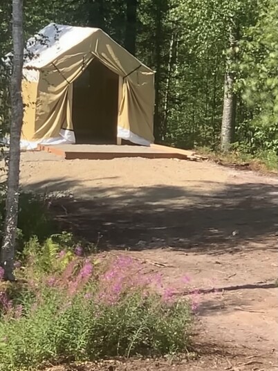 Talkeetna Hot Tents with Denali view.