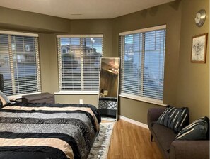 1 chambre, bureau, fer et planche à repasser, Wi-Fi gratuit
