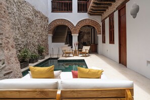 Pool - Colonial Mansion with 15 bedrooms in Getsemani for up to 30 Guests (Cartagena de inidas)