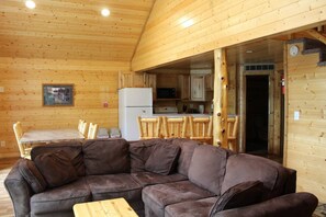 Fernseher, Tischtennisplatte